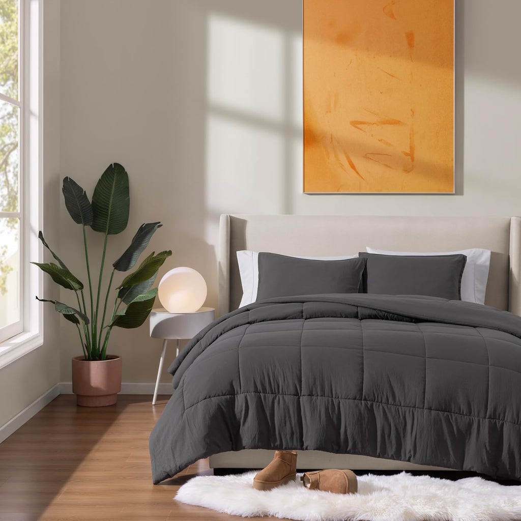 UGG Leonora Comforter Set with 2 Pillow Shams Lightweight Down Alternative Blanket Reversible Cozy Warm All Season Washable and Hypoallergenic Bedding Set, Full/Queen, Charcoal Grey