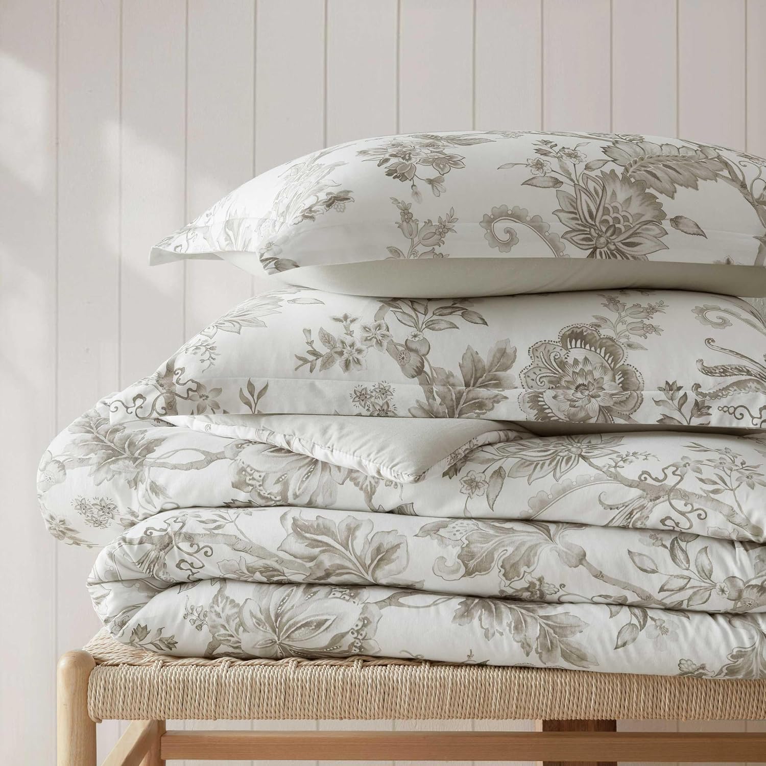 Martha Stewart - Queen Comforter Set, Smooth Sateen Front with Subtle Sheen & Lightweight Cotton Percale Reverse, 3 Piece Bed Set with Matching Pillowcases (Avery Floral Grey)