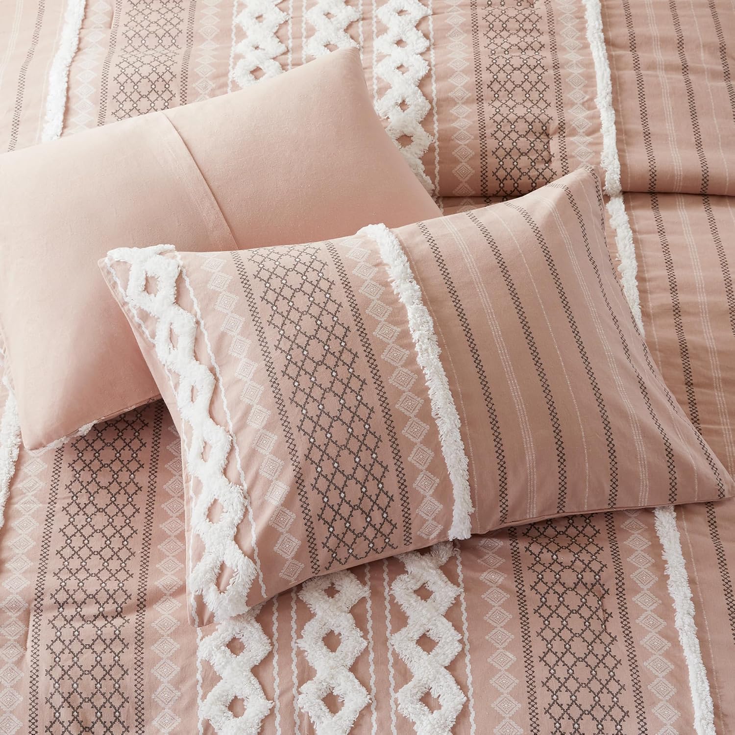 INK+IVY Comforter for King Size Bed, Chenille Tufted, Breathable Cotton Comforter Set King, All Season Modern Boho Comforter with Farmhouse Bedding Flare, 2 Matching Shams, King Blush 3 Piece