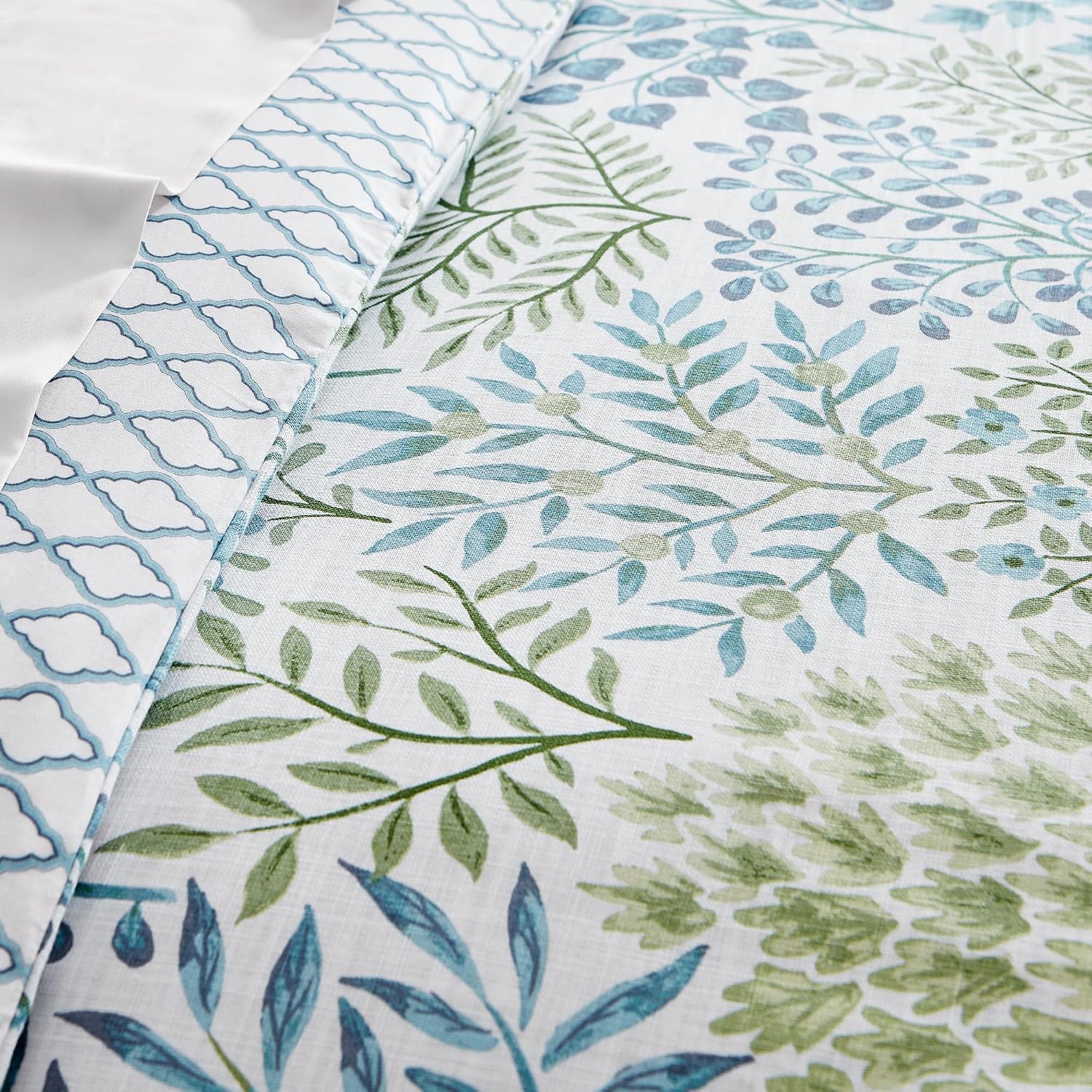 Levtex Home English Forest Green Reversible Twin/Twin XL Comforter Set (68x88in) with 1 Pillowcase (26x20in) - Floral Bedding - Blue, Green - Cotton Twin Size Comforter Set - Soft, Pre-Washed
