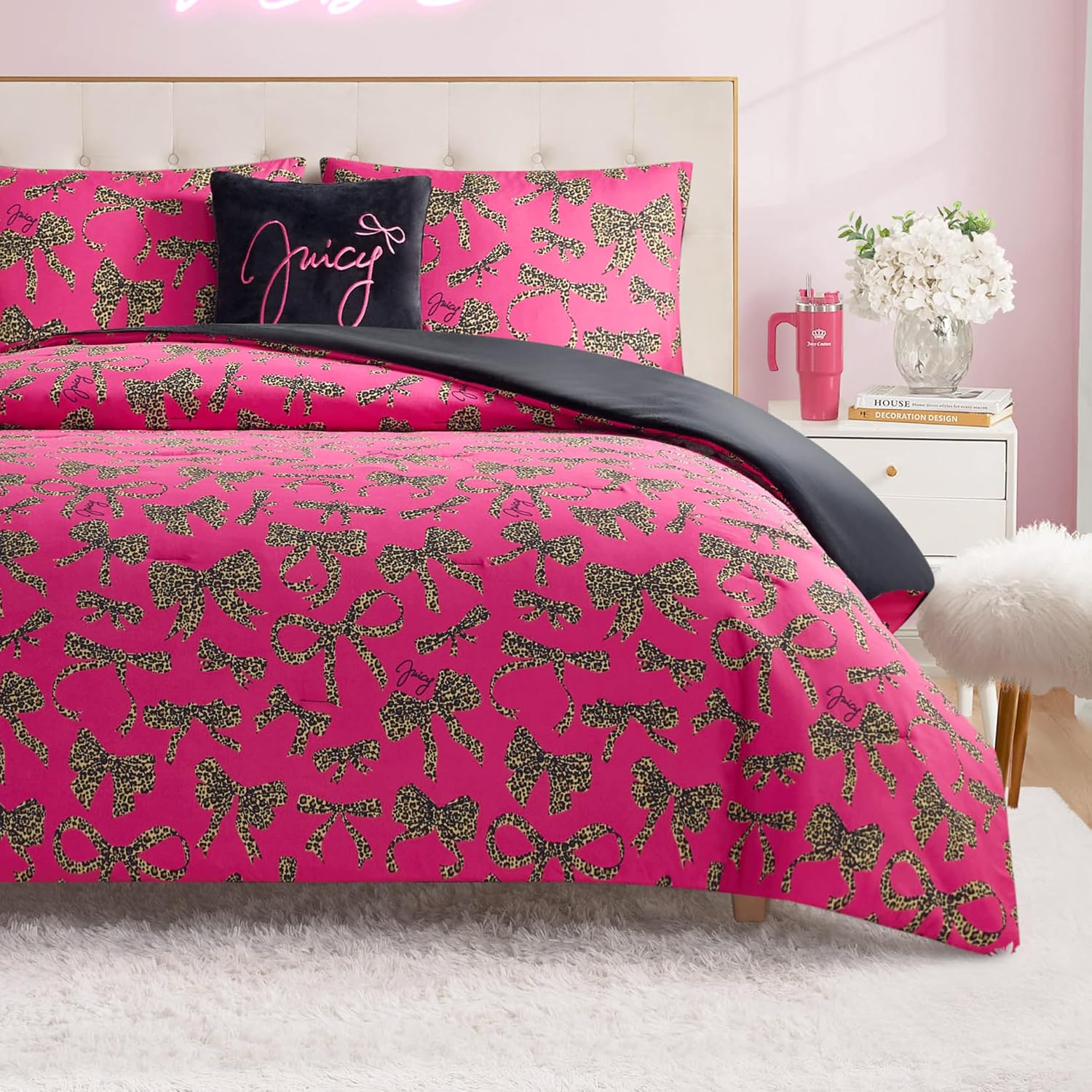 Juicy Couture Plush Reversible Cheetah Bows 4-Piece King Comforter Set with Decorative Pillow