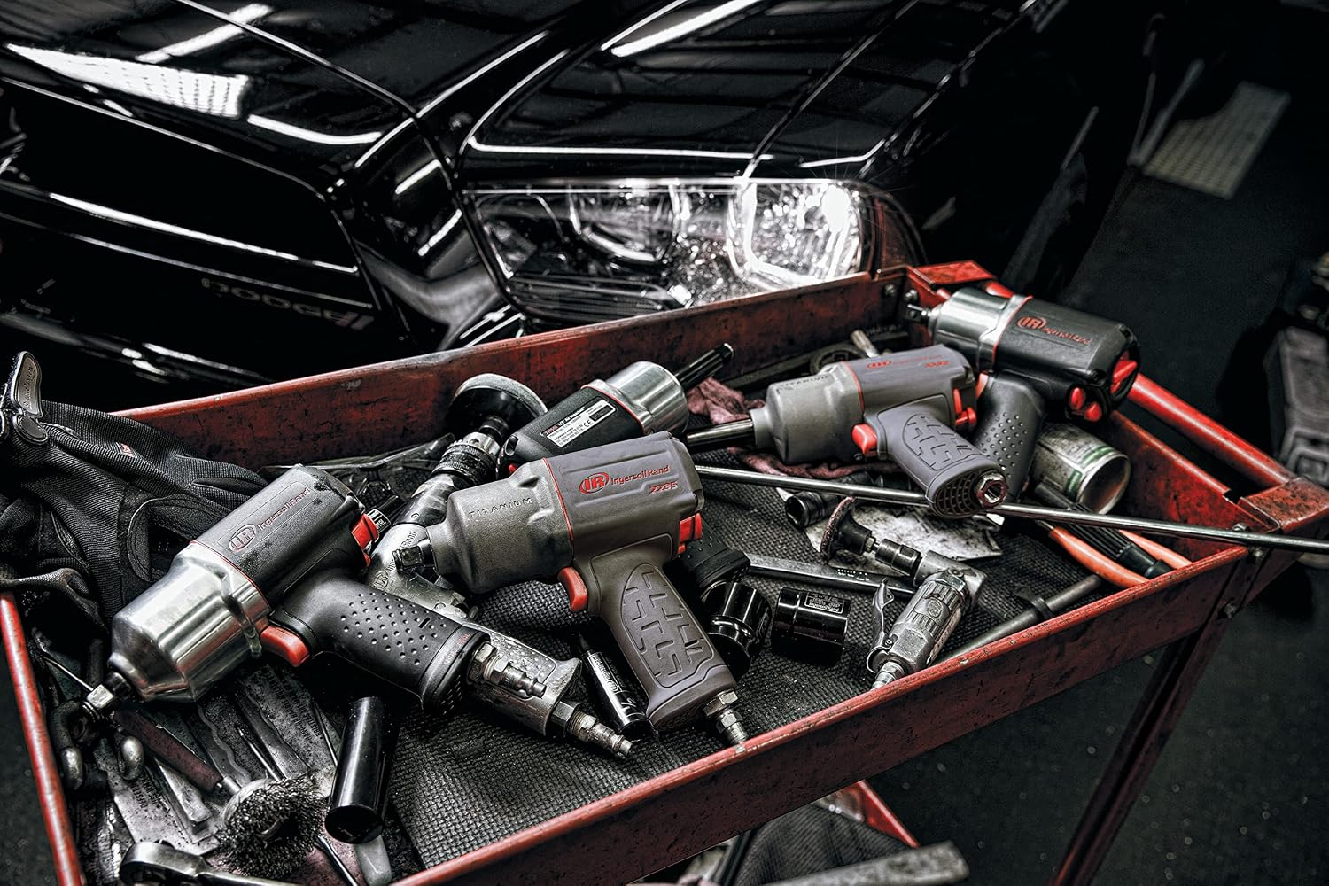 Ingersoll Rand 2135QXPA 1/2' Air Impact Wrench, Quiet, 1,100 ft-lbs Nut-Busting Torque