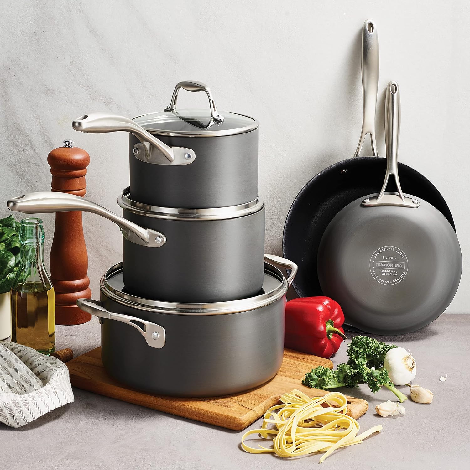 Tramontina OnyxPro Hard Anodized Non Stick 8-Piece Cookware Set with Glass Lids, Pots and Pans Kitchen Set, Oven Safe