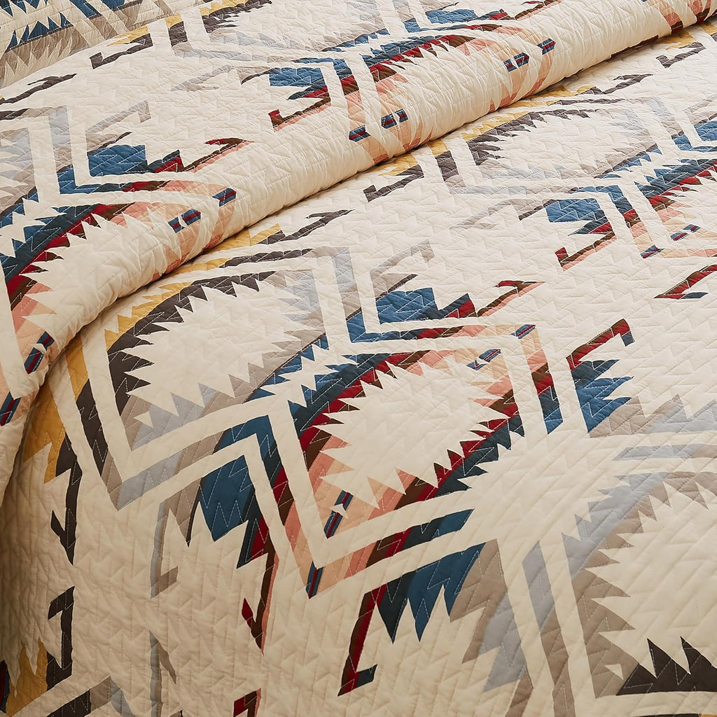 Pendleton White Sands Queen Quilt Bedding Set with 2 Pillow Shams, Luxury Cotton Quilt, Lightweight Quilted Bedspread or Coverlet, Western Bedding, Machine Washable, Full/Queen, Beige Diamond Print