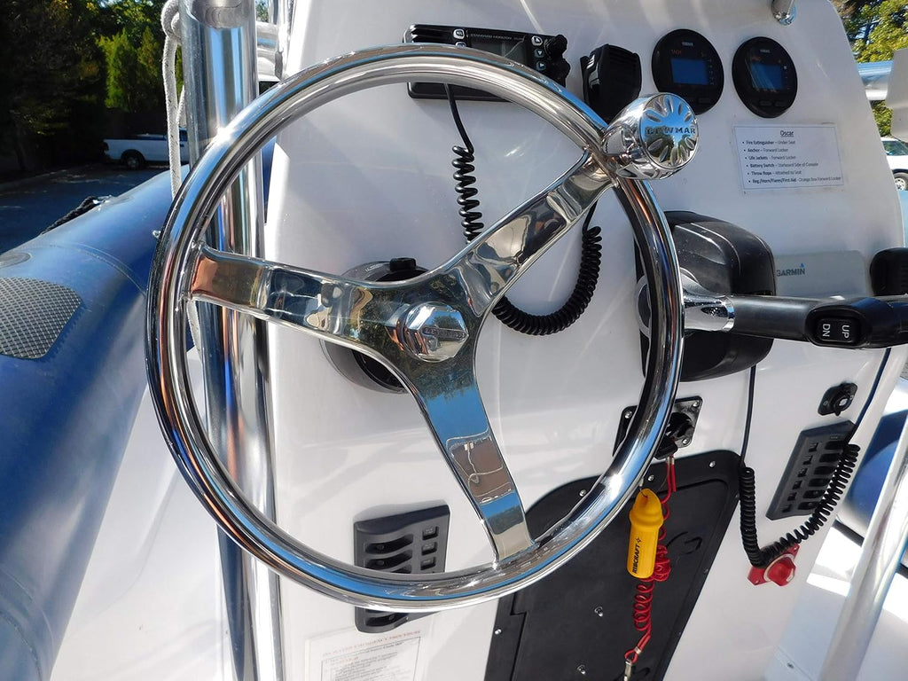 Lewmar 13.5' Powerboat Steering Wheel with PowerGrip Control Knob and 1/2' Nut