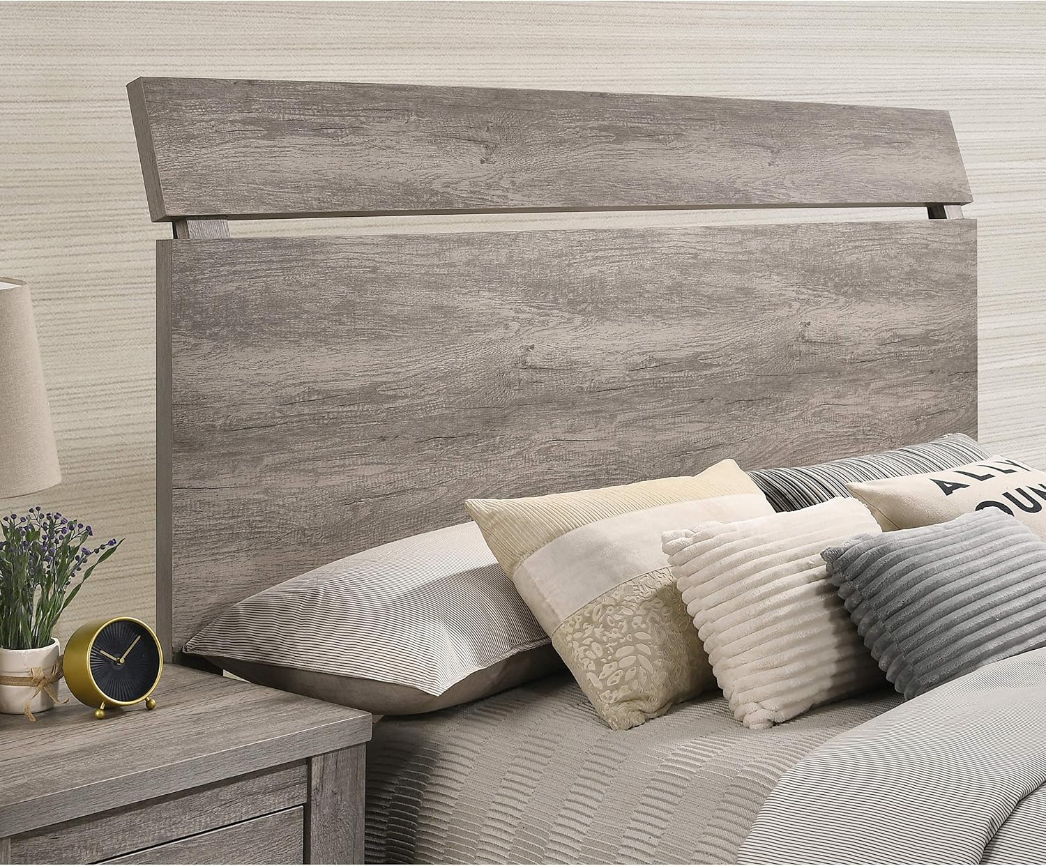 Roundhill Furniture Floren Weathered Gray Wood 3-Piece Bedroom Set, Bed with 2 Nightstands, Queen