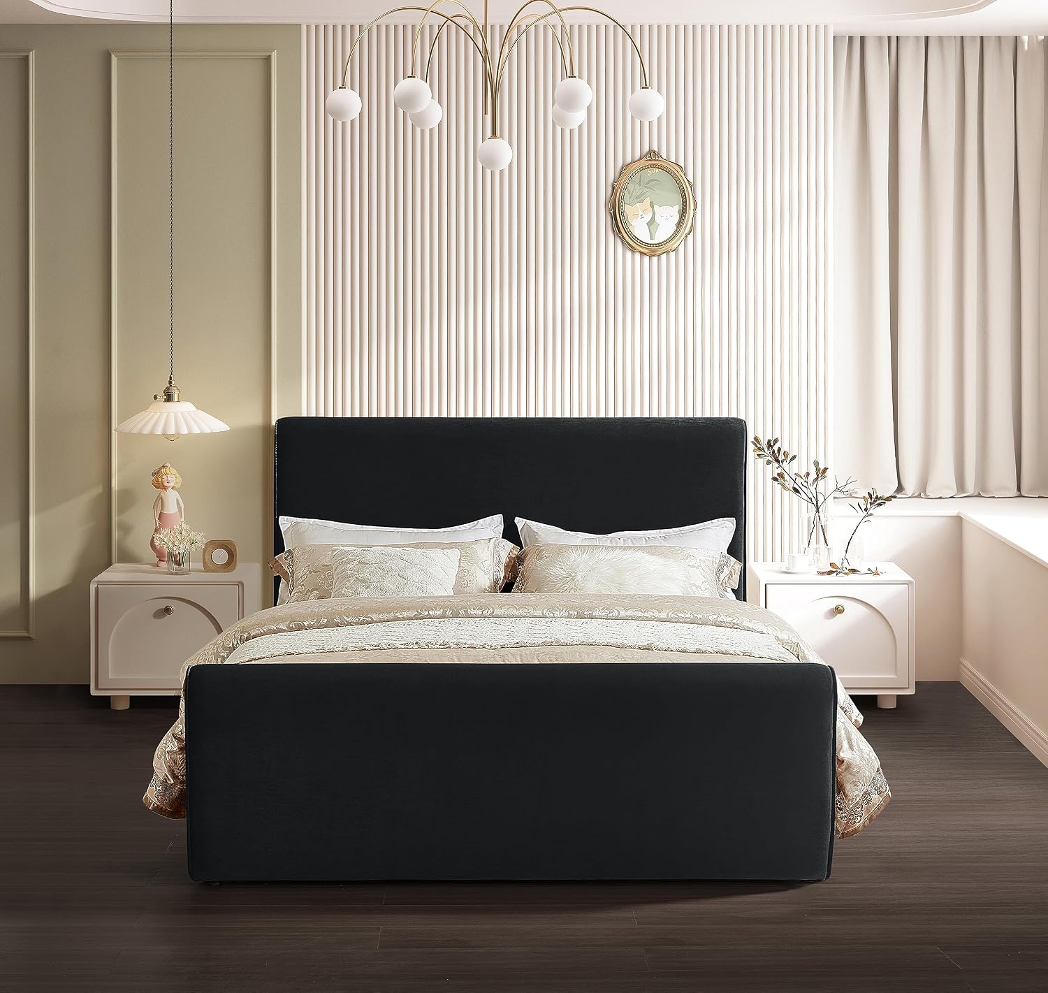 Meridian Furniture SloanBlack-K Sloan Collection Modern | Contemporary Velvet Upholstered King Bed with Rich Soft Black Velvet, Curved Headboard and Footboard, 82' W x 96' D x 45' H, Black, King