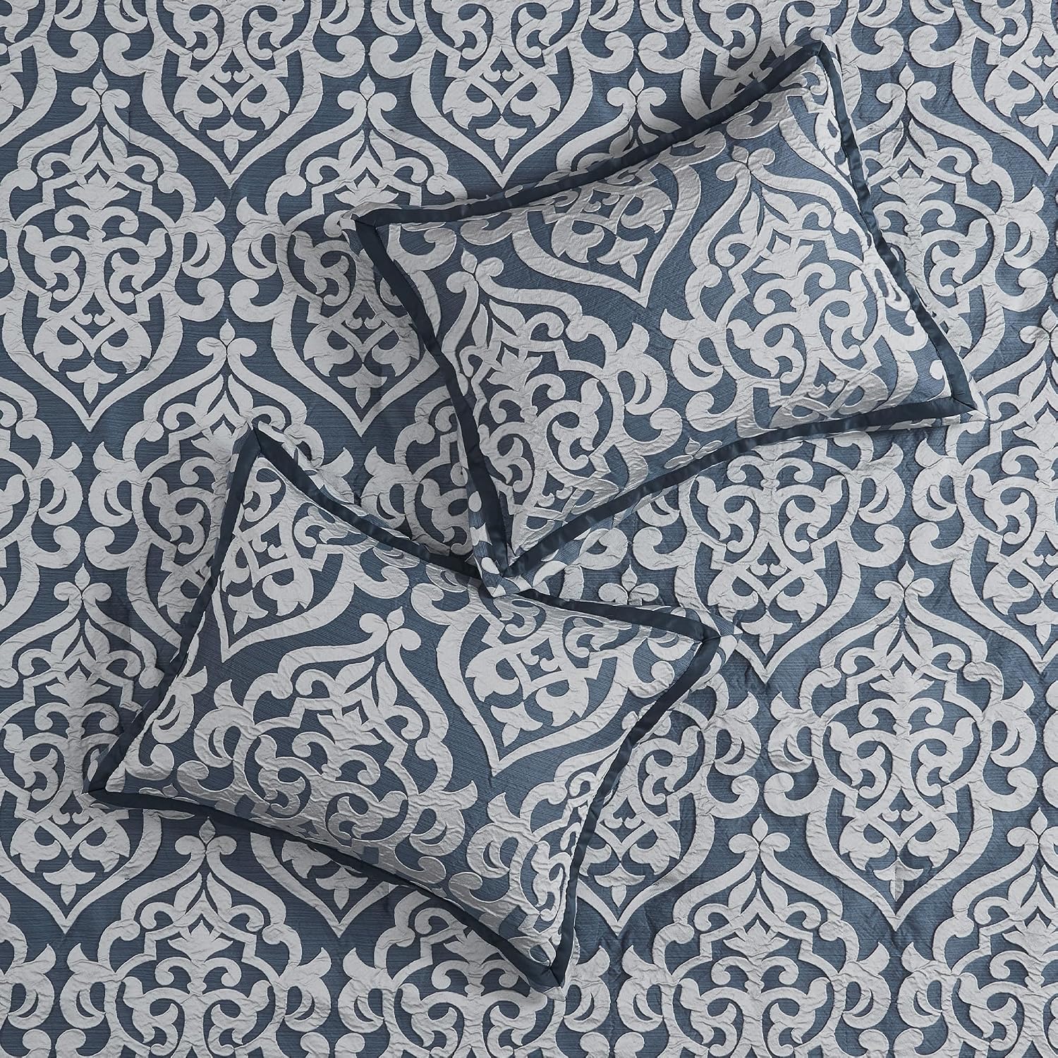 Madison Park Odette Cozy Comforter Set Jacquard Damask Medallion Design - Modern All Season, Down Alternative Bedding, Shams, Decorative Pillows, King(104 in x 92 in), Navy 8 Piece