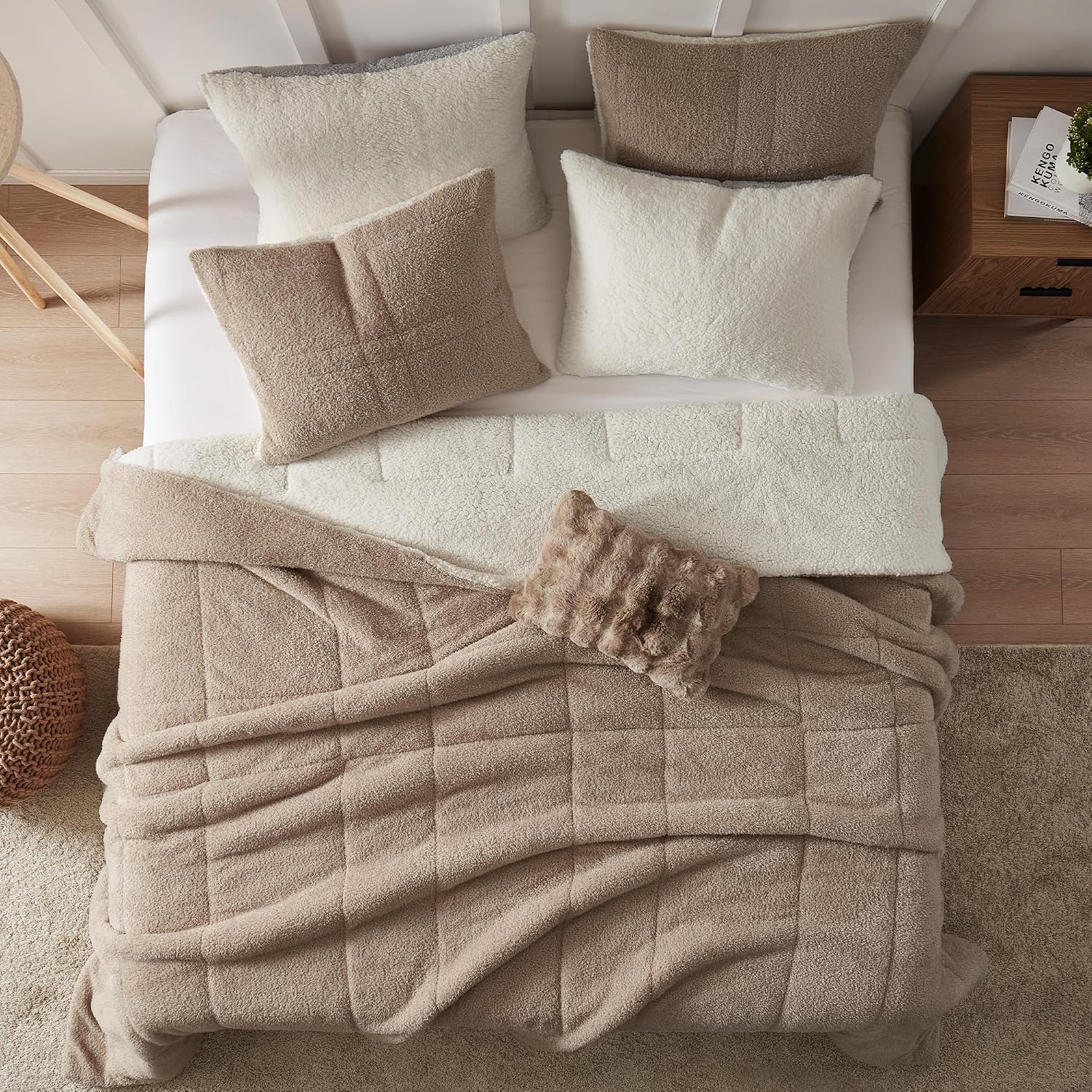 Wonderful Light Brown Tufted Textured Fleece Comforter Set King, 3 Pieces Fuzzy Fluffy Faux Teddy Fur Lightweight Comforter Sets with Pillow Shams, Soft Shaggy Plush Sherpa Bedding Set for Winter