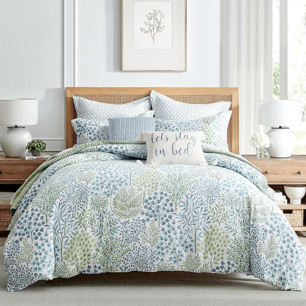 Levtex Home English Forest Green Reversible Full/Queen Comforter Set (90x94in) with 2 Pillowcases (26x20in) - Floral Bedding - Blue, Green - Cotton Full/Queen Size Comforter Set - Soft, Pre-Washed