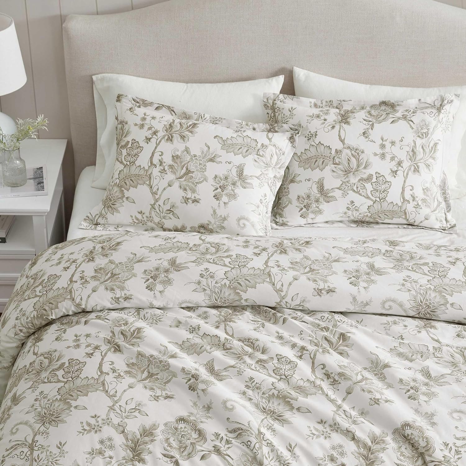 Martha Stewart - Queen Comforter Set, Smooth Sateen Front with Subtle Sheen & Lightweight Cotton Percale Reverse, 3 Piece Bed Set with Matching Pillowcases (Avery Floral Grey)