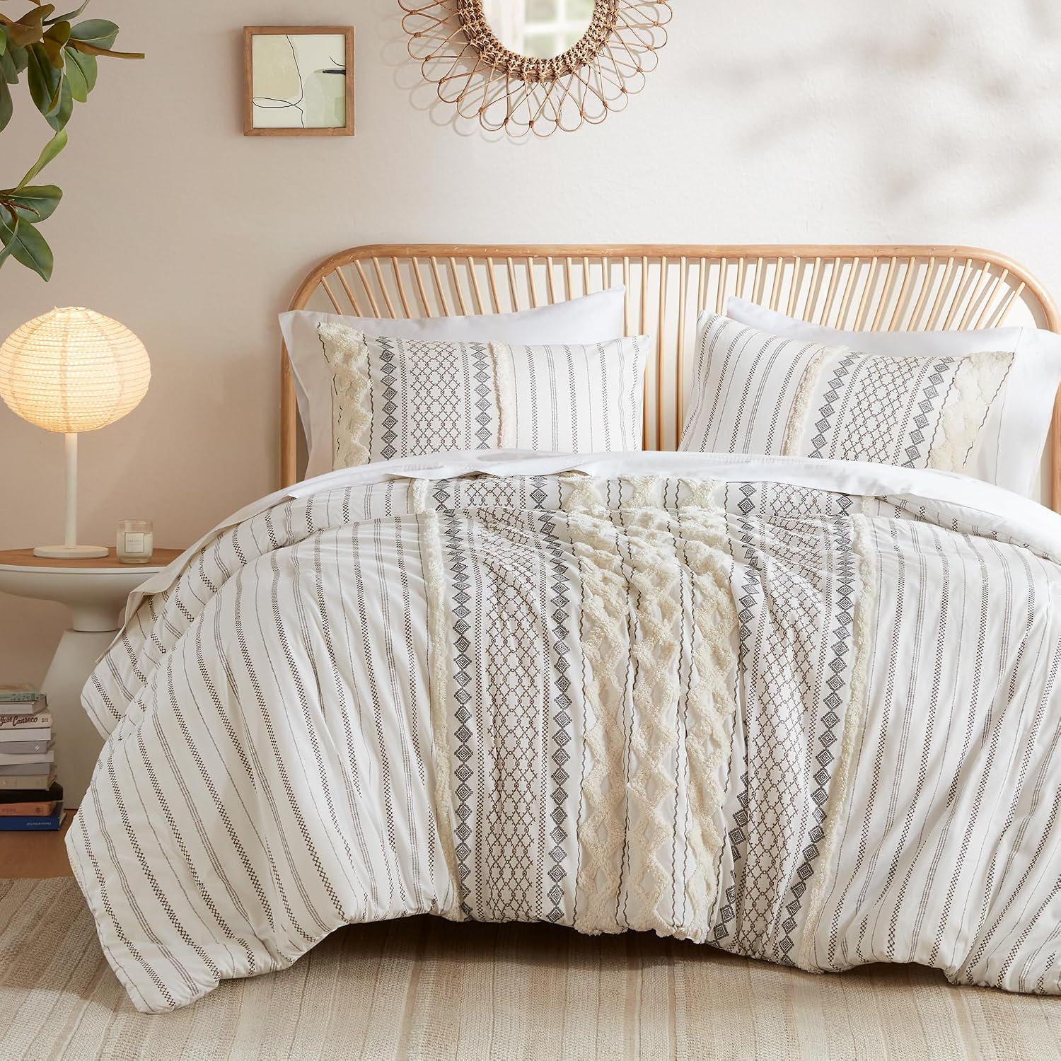 INK+IVY King Comforter Set, Boho Comforters, Breathable Cotton Bed Set, All Season Modern Chenille Tufted Comforter with Farmhouse Bedding Flare, Gifts for Women, Ivory 3 Piece