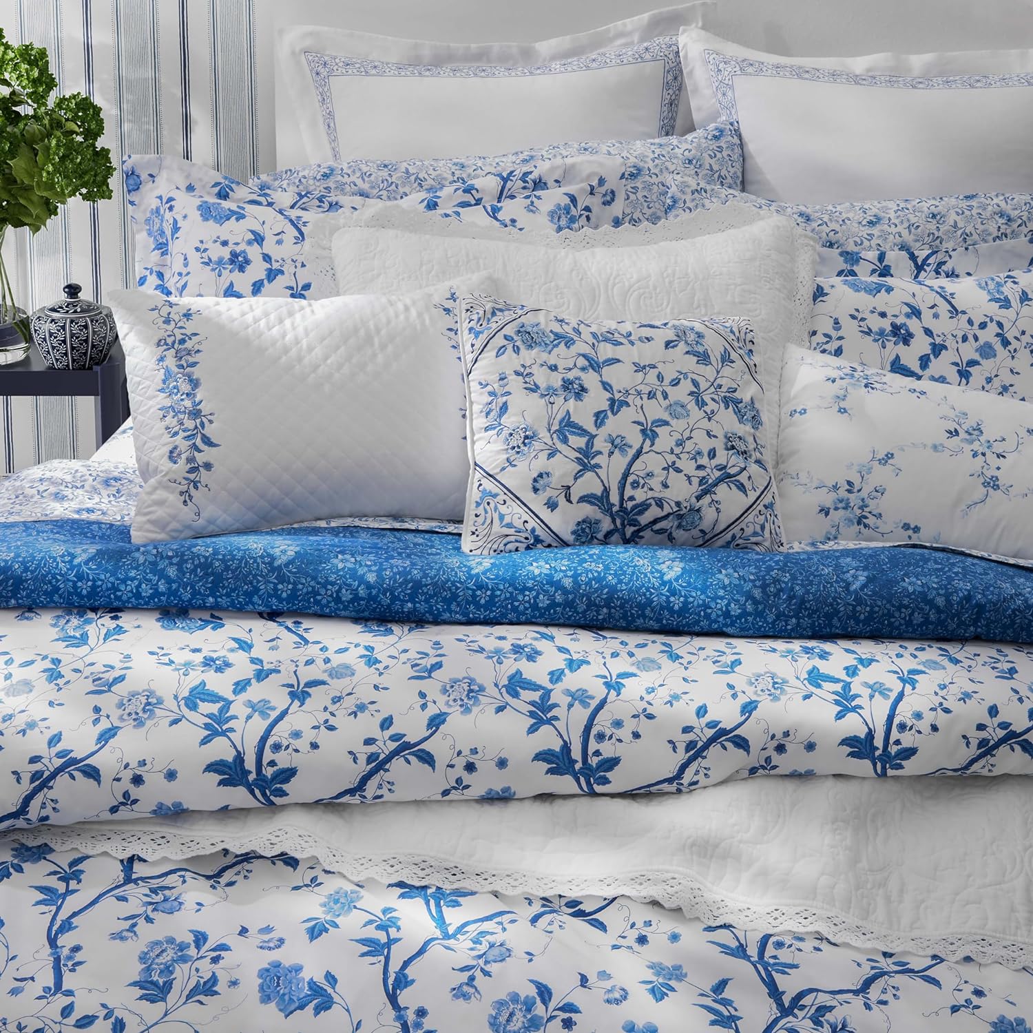 Laura Ashley - King Comforter Set, Soft & Reversible Cotton Bed Set, 4 Piece Floral Bedding with Matching Pillowcases & Bonus Bed Skirt (Charlotte Blue)