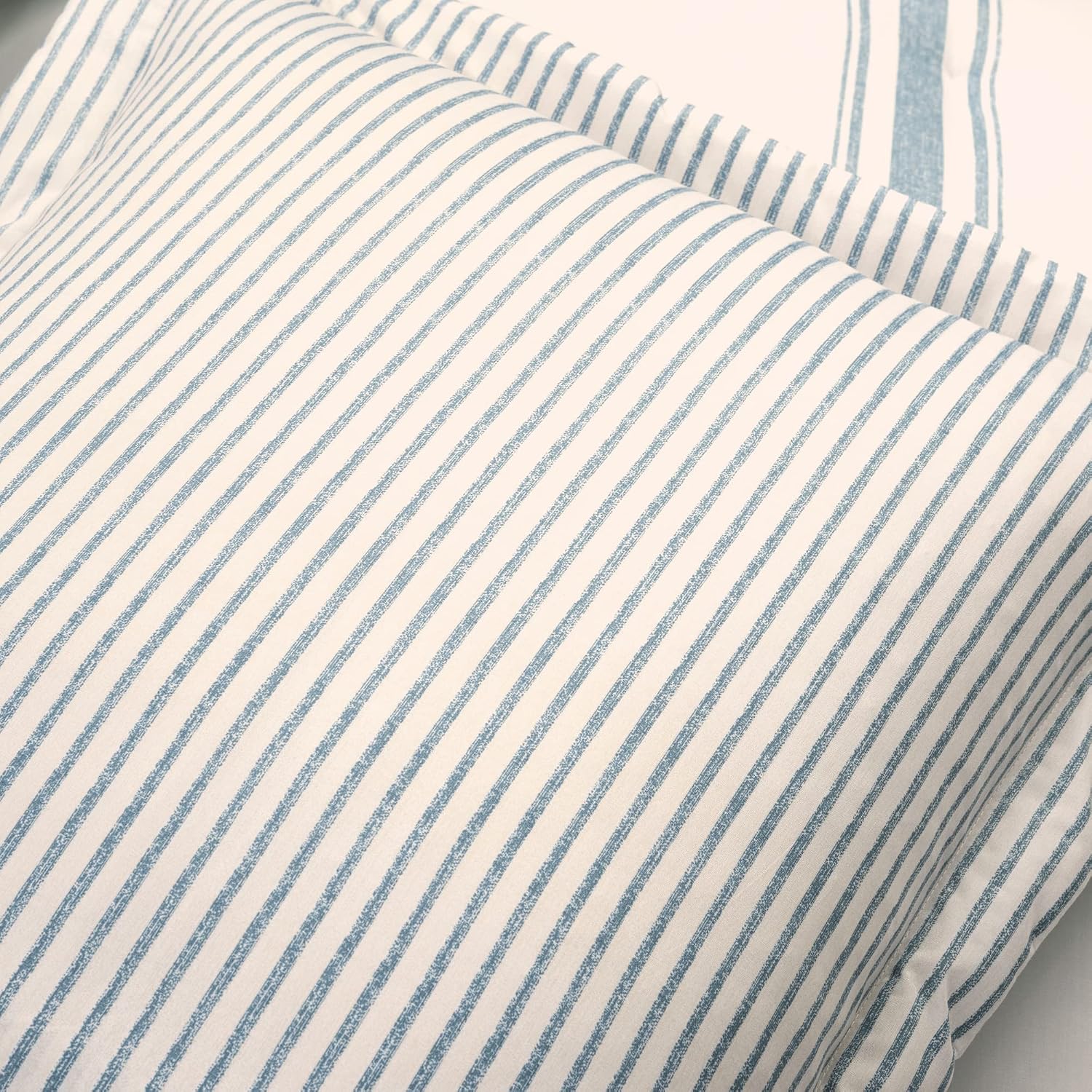 Lush Decor Farmhouse Stripe Reversible Cotton Comforter Set, 3 Piece Set, King, Blue - Cozy Farmhouse Bedding Set - Rustic Decor - Striped Comforter - Modern Farmhouse Bedroom Decor