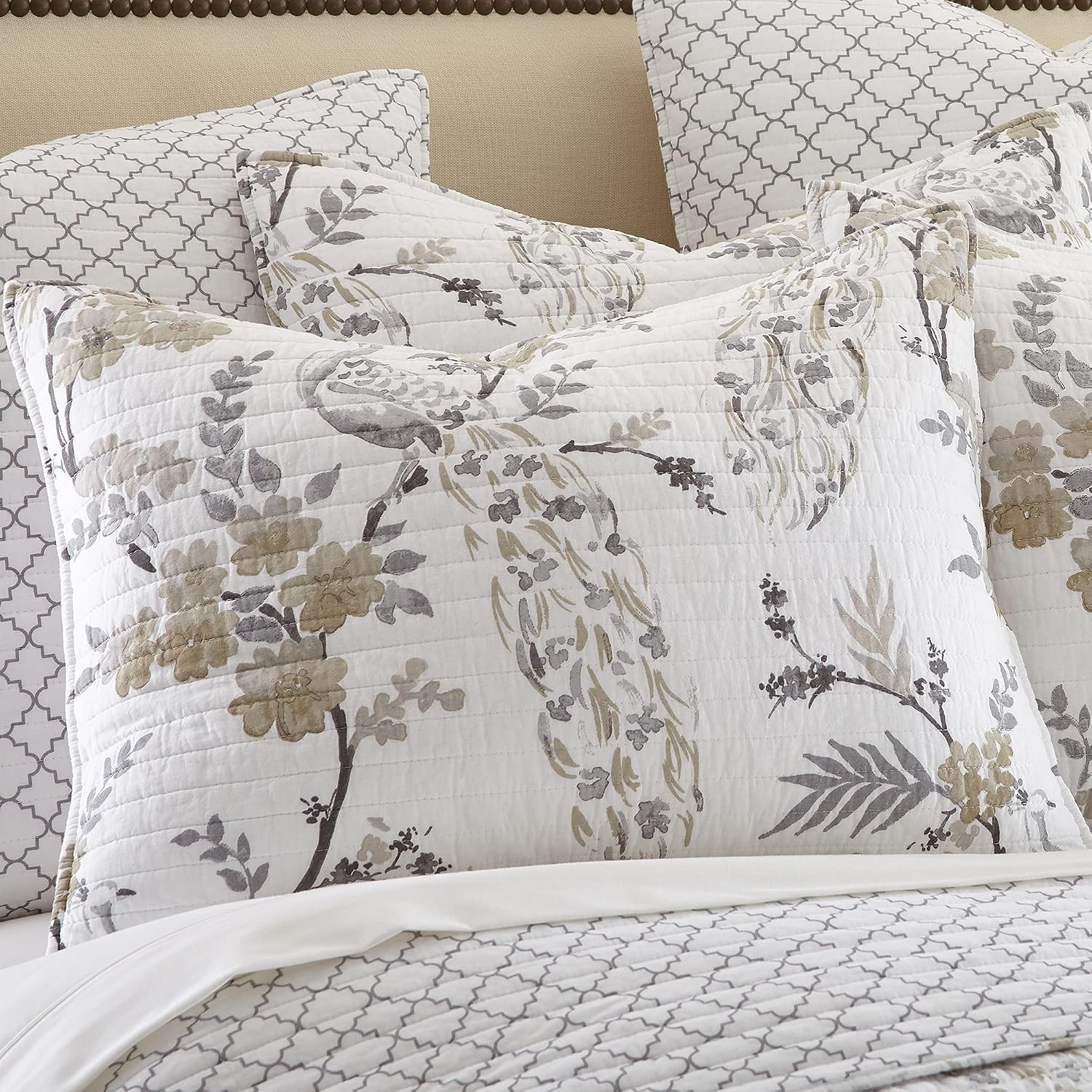 Levtex Home Pisa Reversible Twin XL/Twin Quilt Set (68x86in) with 1 Pillow Sham (26x20in) - Floral Peacock - Grey, Taupe - 100% Cotton Twin Size Quilt Bedding Set - Lightweight, Soft, Pre-Washed