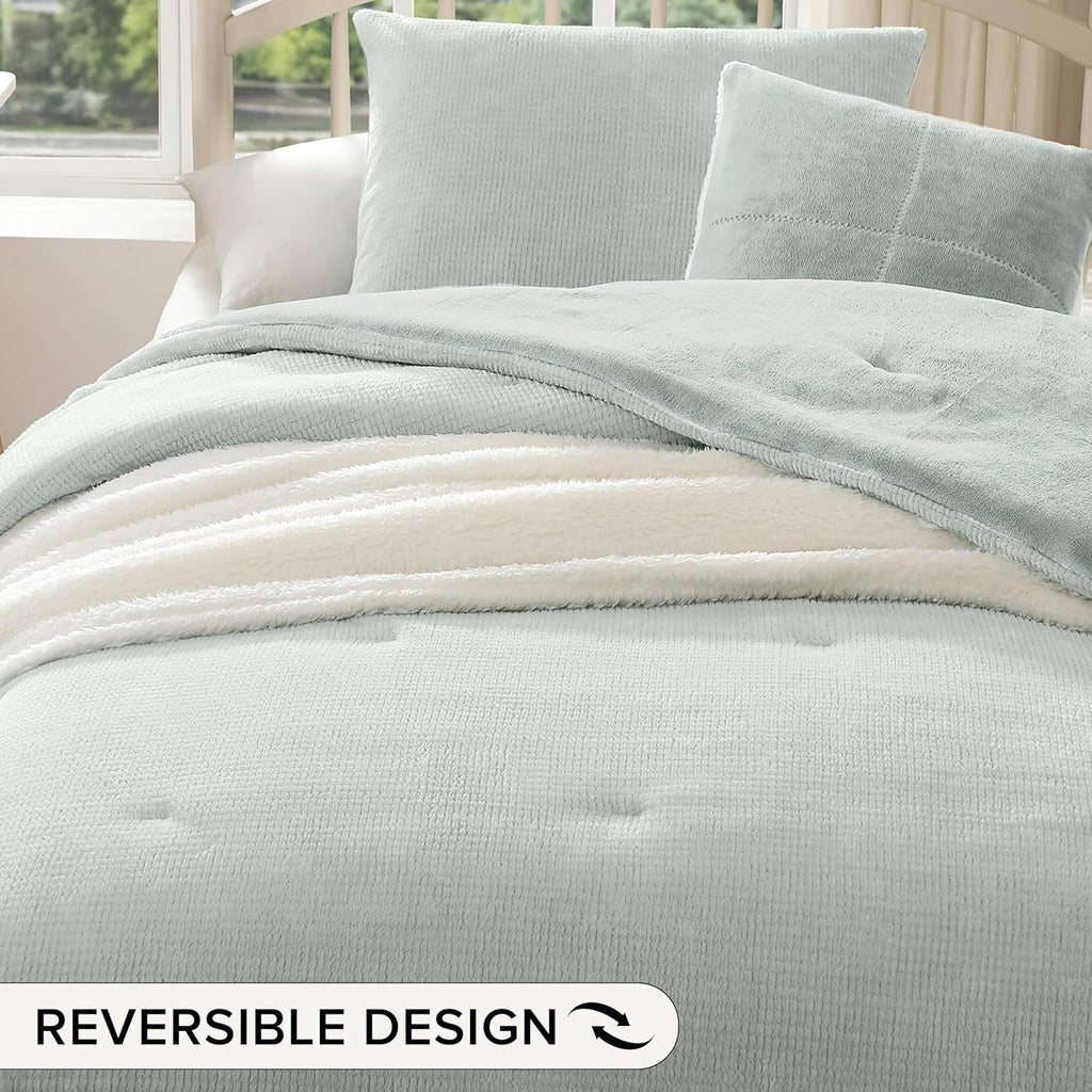 UGG Remina Twin Comforter Set 4 Piece Bed in a Bag with Throw Blanket, Decorative Pillow, Sham, and Reversible Comforter Hypoallergenic Washable Dorm Bedding, Twin XL, Blue-Green Clear Creek