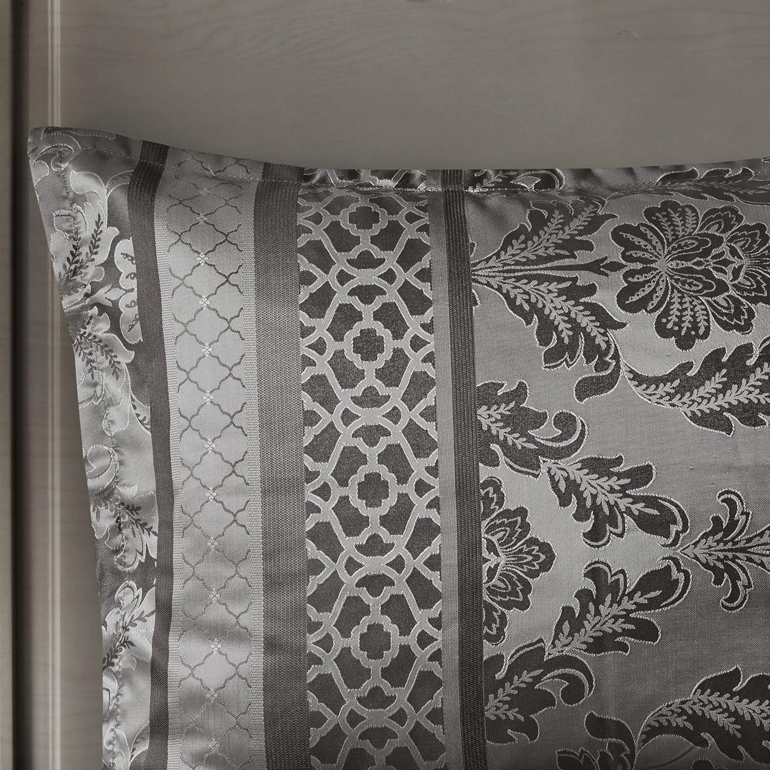 Madison Park Bellagio Cozy Comforter Set - Luxurious Jaquard Traditional Damask Design, All Season Down Alternative Bedding with Matching Shams, Decorative Pillow, King(104'x92') , Grey 7 Piece