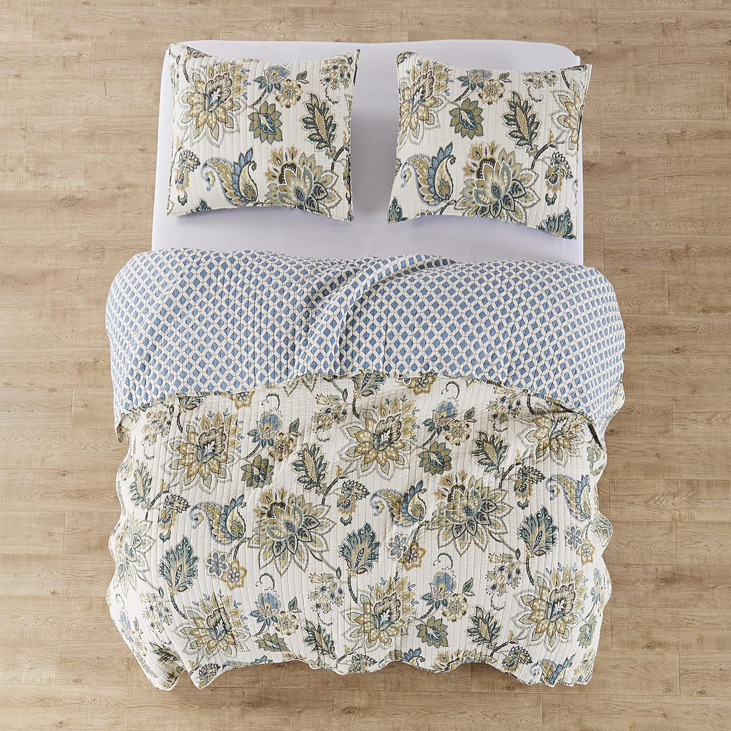 Levtex Home - Grey Palladium Quilt Set - Full/Queen Quilt 88x92in. + Two Standard Pillow Shams 26x20in. - Paisley - Green, Yellow, Grey, Blue, and White - Reversible - Cotton Fabric