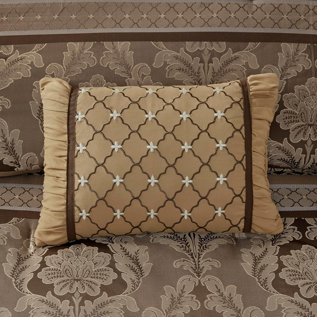 Madison Park Cozy Comforter Set - Luxurious Jaquard Traditional Damask Design, All Season Down Alternative Bedding with Matching Shams, Decorative Pillow Bellagio Brown/Gold Cal King(104'x92') 7 Piece